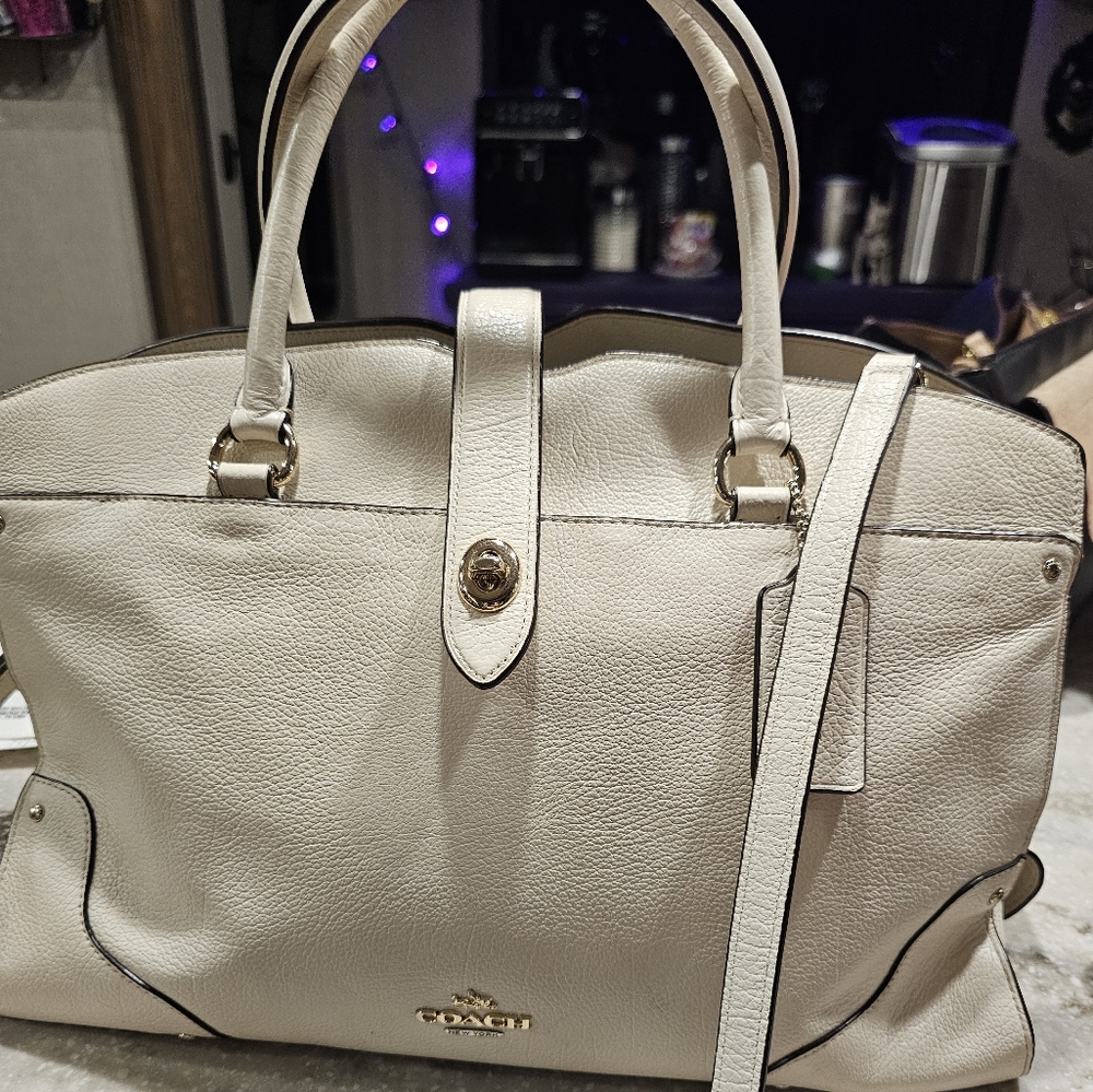 Purse - Picture 4 of 5